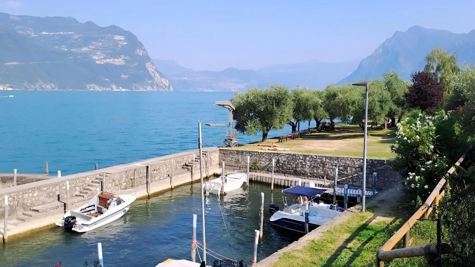 Casa Pg - Appartamento Vista Lago Monte Isola Italia